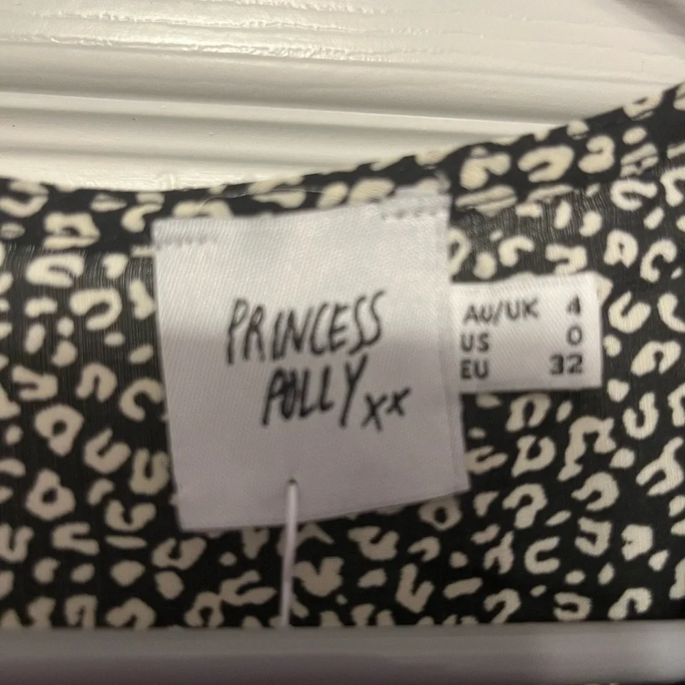 Princess Polly wrap top - Picture 5 of 7